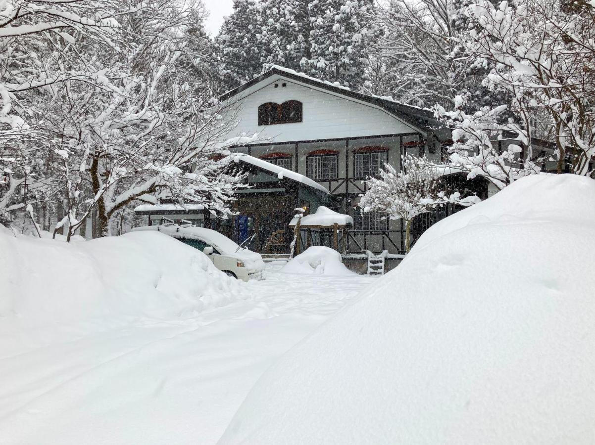 هاكوبا Kizuna Lodge & Bbq Centre المظهر الخارجي الصورة